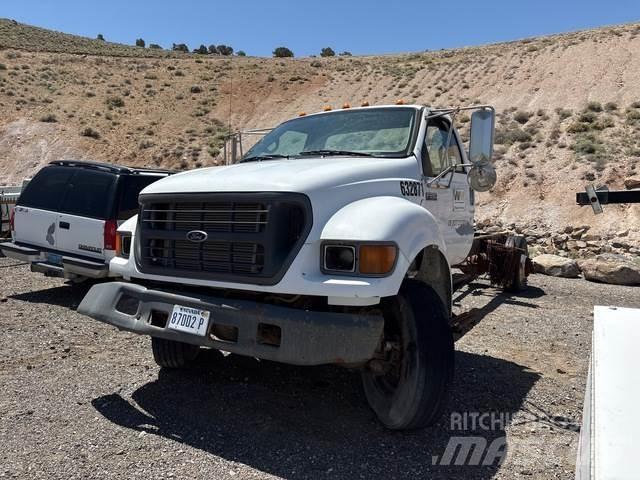 Ford F-650 Kabinler