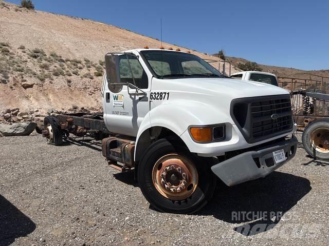 Ford F-650 Kabinler