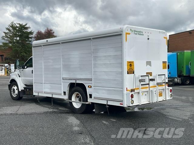 Ford F-650 Kapali kasa kamyonlar