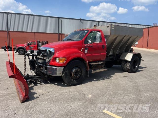 Ford F-650 Kar küreme biçaklari