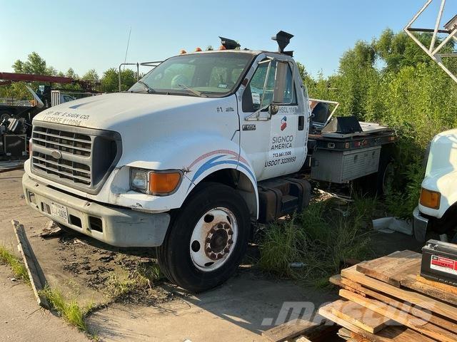 Ford F-650 Flatbed kamyonlar