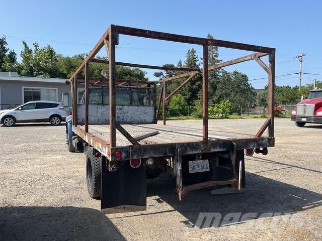 Ford F-700 Flatbed kamyonlar