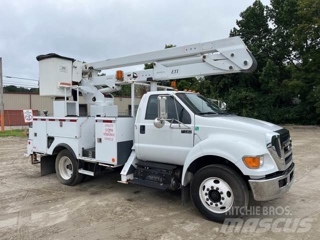 Ford F-750 Araç üstü platformlar