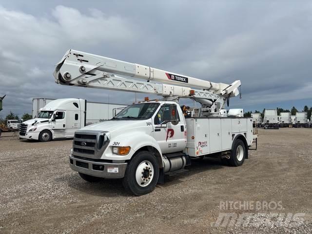 Ford F-750 Araç üstü platformlar