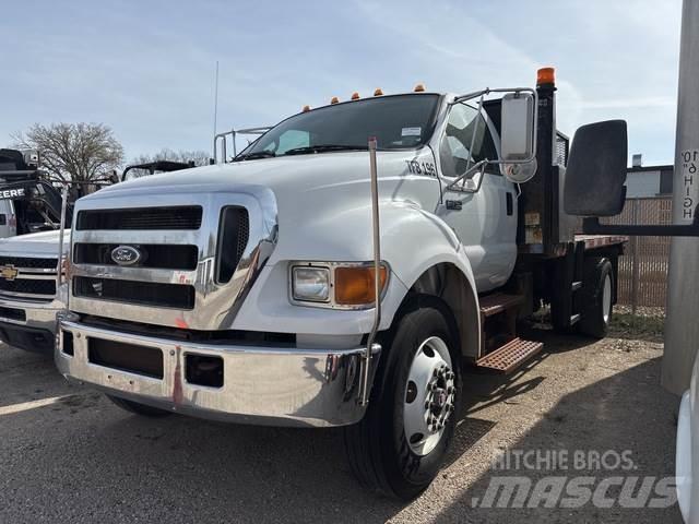 Ford F-750 Flatbed kamyonlar