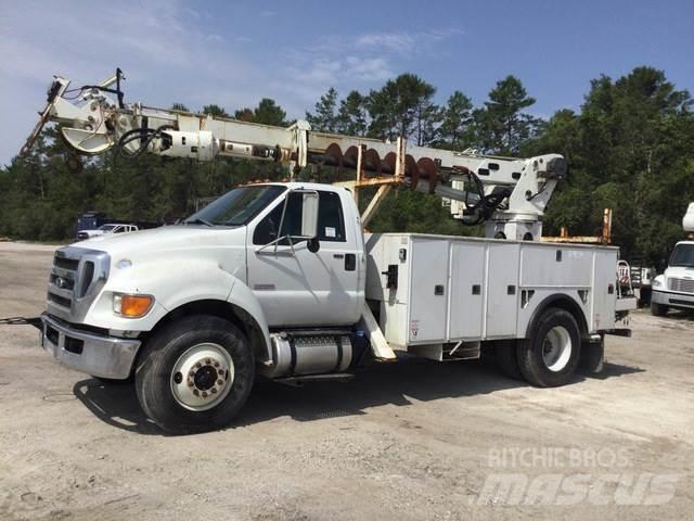 Ford F-750 Gezer sondaj kamyonları