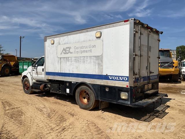 Ford F-750 Tankerli kamyonlar