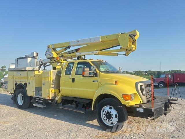 Ford F-750 Araç üstü platformlar