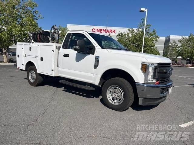 Ford F250 XL Belediye / genel amaçli araçlar
