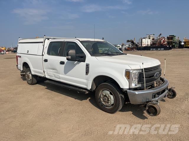 Ford F350 Pikaplar