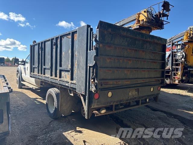 Ford F550 Pikaplar