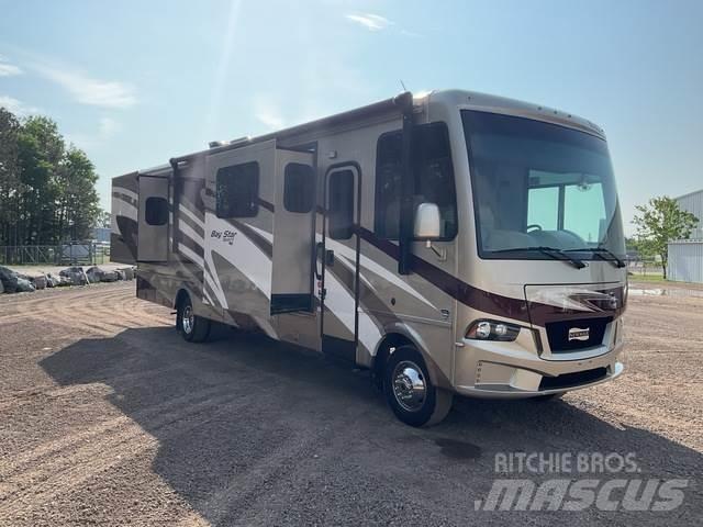Ford F5DS Motokaravanlar ve çekme karavanlar