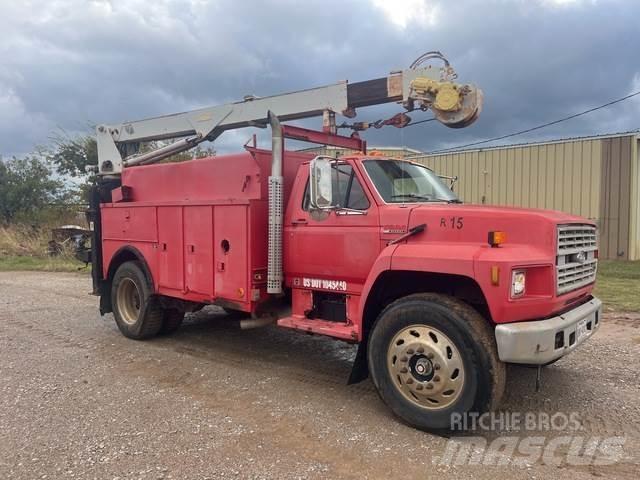 Ford F800 Pikaplar