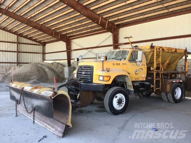 Ford F800 Kar küreme biçaklari