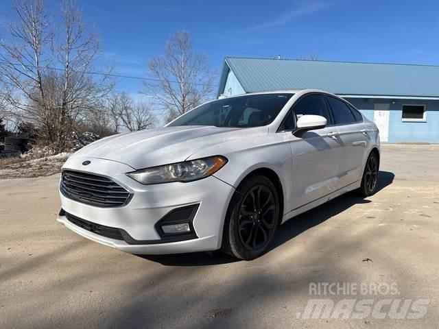 Ford Fusion Otomobiller