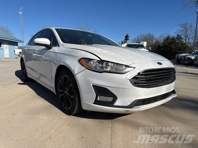 Ford Fusion Otomobiller