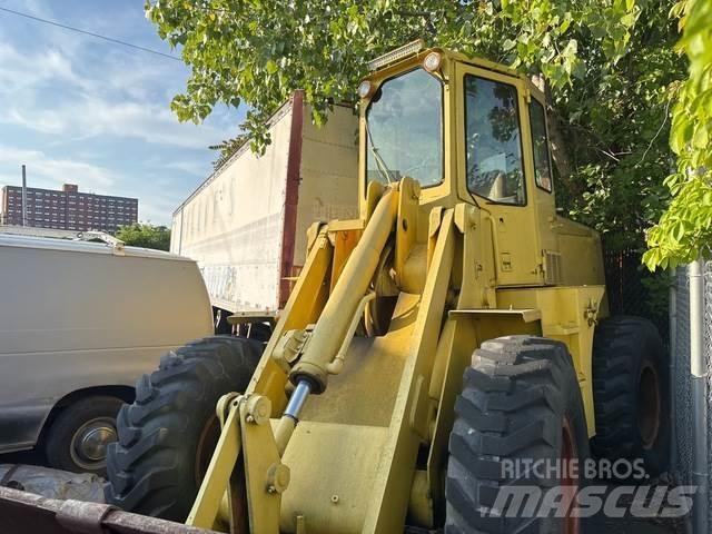 Ford FZ411V Tekerlekli yükleyiciler