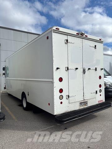 Ford Gen 1 Kapali kasa kamyonetler