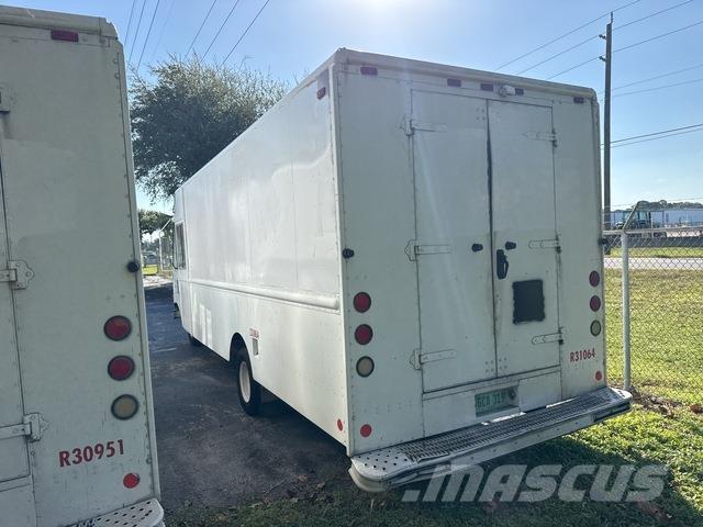 Ford GEN 1 Kapali kasa kamyonetler