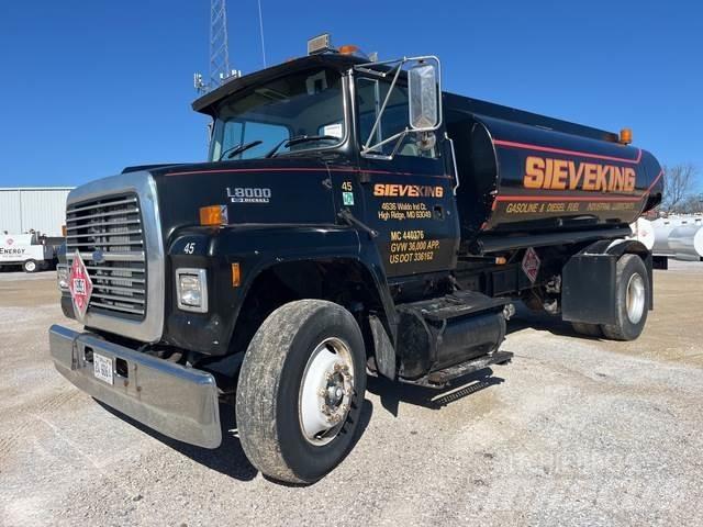 Ford L8000 Tankerli kamyonlar