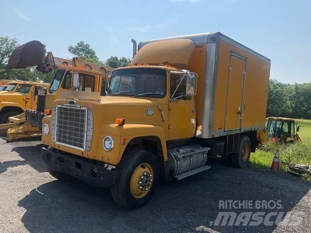 Ford L8000 Belediye / genel amaçli araçlar