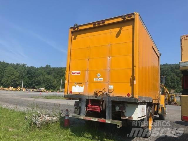 Ford L8000 Belediye / genel amaçli araçlar
