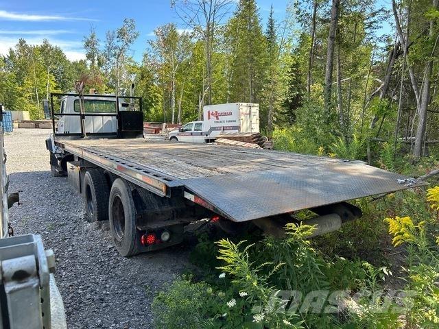 Ford L8000 Kurtaricilar