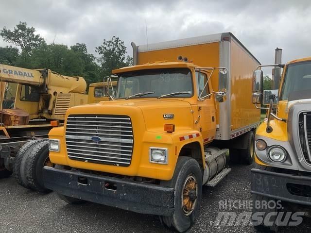 Ford L8000F Kapali kasa kamyonlar