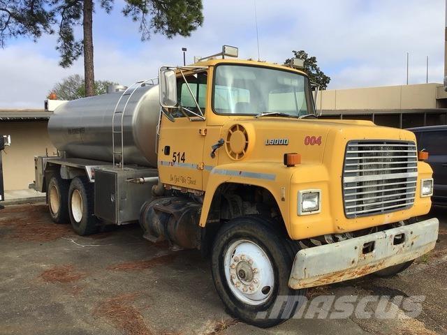 Ford L9000 Su tankerleri