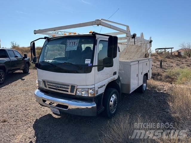 Ford LCF Pikaplar