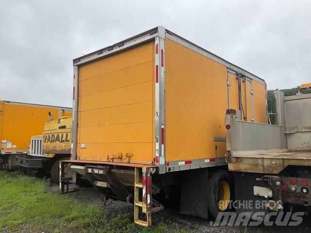 Ford LN8000 Kapali kasa kamyonlar