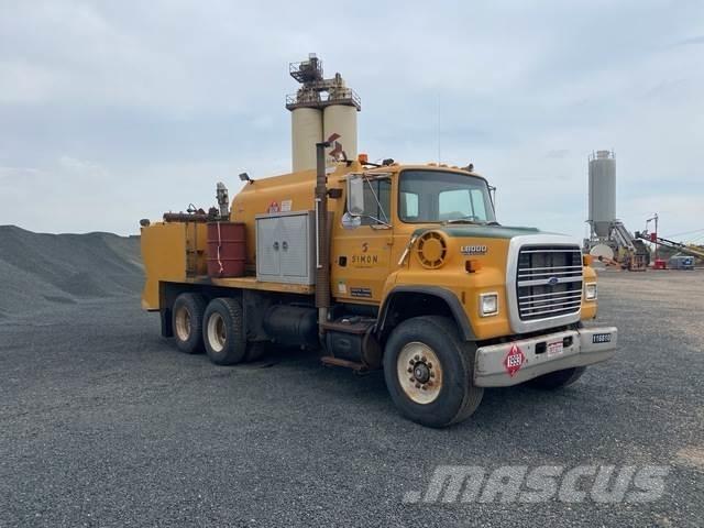 Ford LNT8000 Tankerli kamyonlar