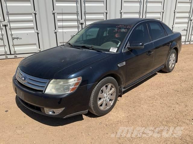 Ford Taurus SE Otomobiller