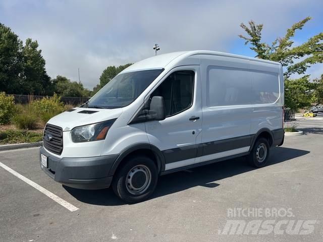 Ford Transit Panel vanlar