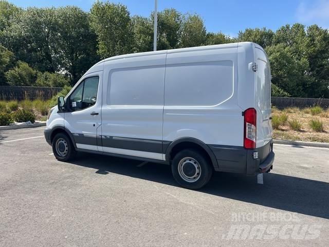 Ford Transit Panel vanlar