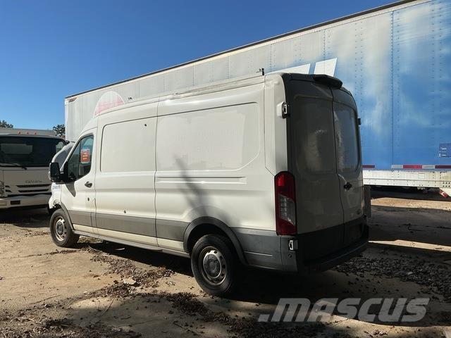Ford Transit Panel vanlar