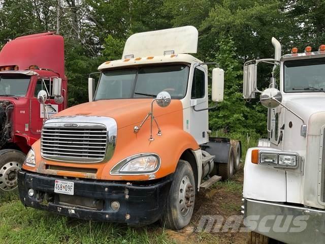 Freightliner  Çekiciler