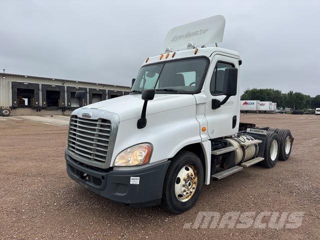 Freightliner  Çekiciler