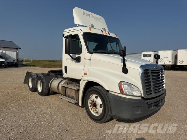 Freightliner  Çekiciler