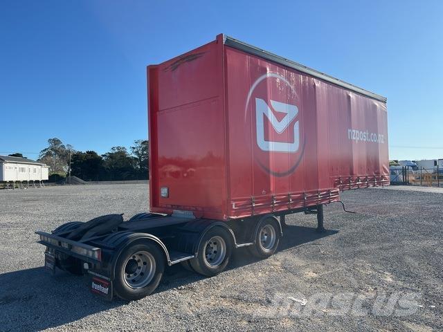 Fruehauf  Kayar tenteli çekiciler