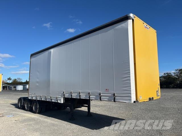 Fruehauf  Kayar tenteli çekiciler