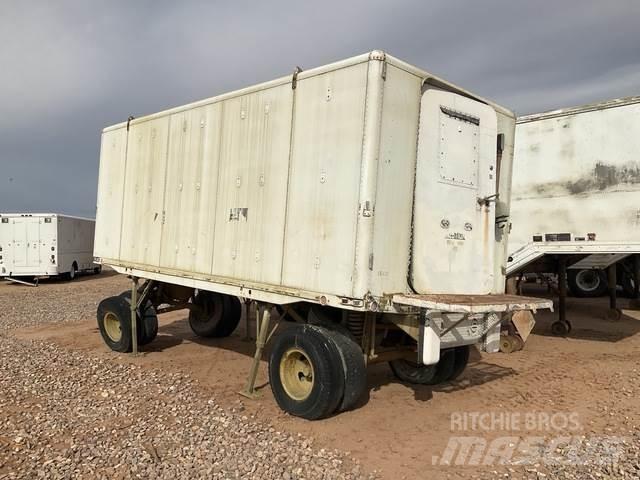 Fruehauf M244 Kapali kasa treylerler