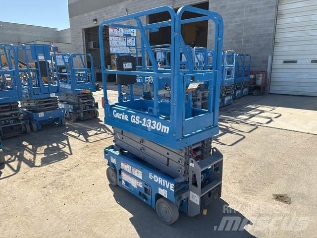Genie GS-1330M Makasli platformlar