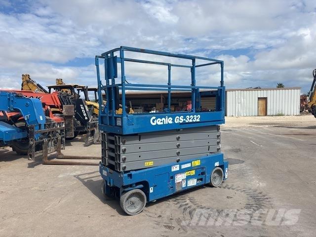 Genie GS-3232 Makasli platformlar
