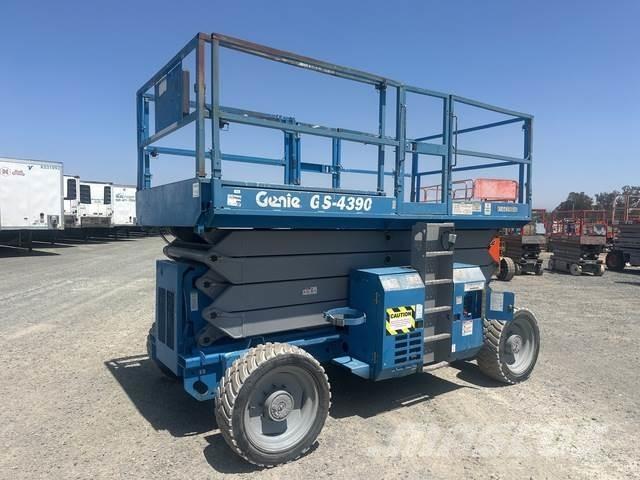 Genie GS-4390 Makasli platformlar