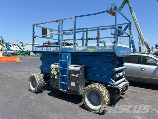 Genie GS-4390 Makasli platformlar