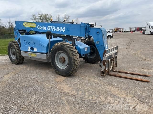 Genie GTH-844 Teleskopik yükleyiciler