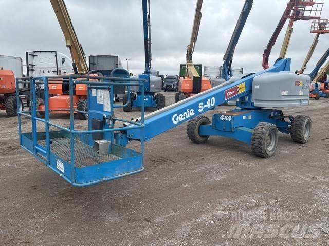 Genie S-40 Diger