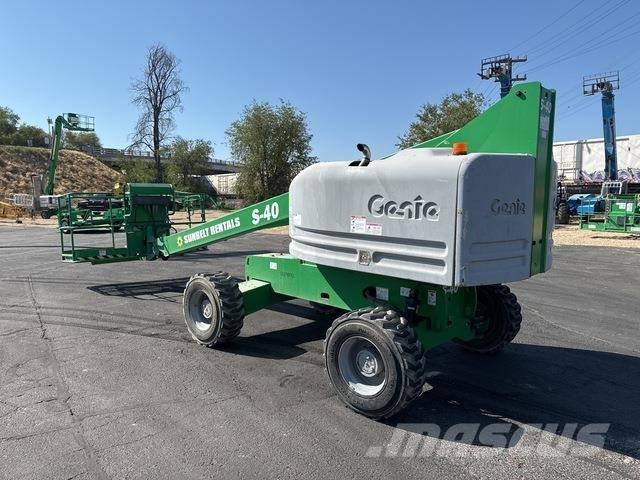 Genie S-40 Teleskopik personel platformları