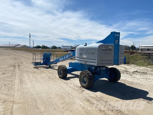 Genie S-40 Diger